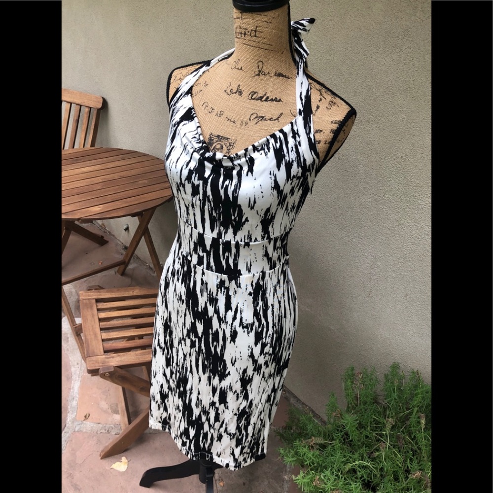NWOT Ann Taylor Black & White Printed Halter Dress Size 6
